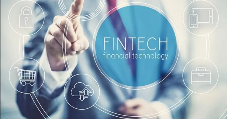 Integrasi Teknologi Finansial dalam Eksosistem Bisnis