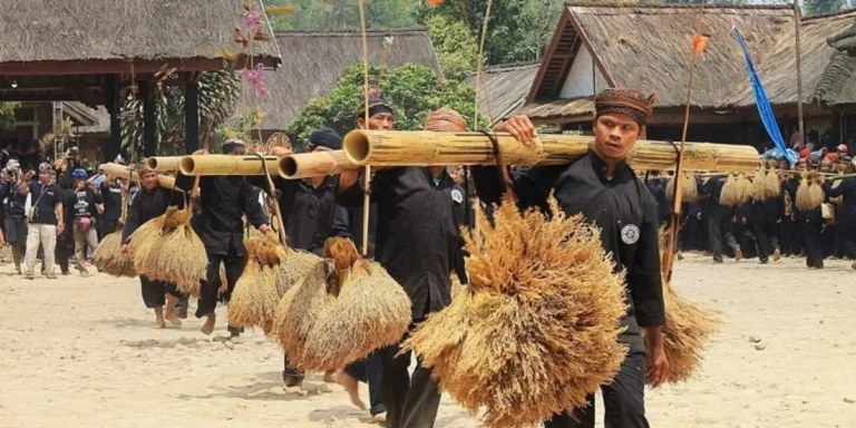 Keberagaman Keterampilan Tradisional Suku Sunda