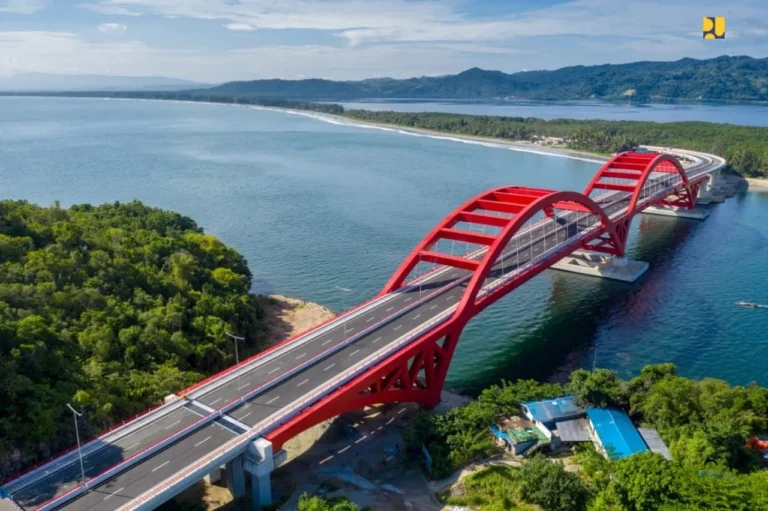 Peran Teknologi Besi dan Baja dalam Pembangunan Jembatan